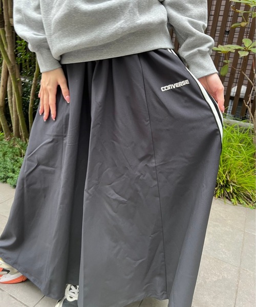 CONVERSE（コンバース）の「【CONVERSE/コンバース】ストレッチサイドラインゴアードスカート（スカート・レディース・ブラック/ライトグレー・MEDIUM）」の8枚目の写真