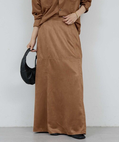 GALLARDAGALANTE（ガリャルダガランテ）の「【セットアップ対応】フェイクスエードフレアスカート（スカート・レディース・グレイッシュベージュ/キャメル・0/1）」の2枚目の写真