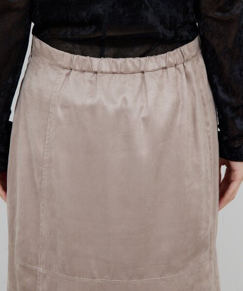 GALLARDAGALANTE（ガリャルダガランテ）の「【セットアップ対応】フェイクスエードフレアスカート（スカート・レディース・グレイッシュベージュ/キャメル・0/1）」の13枚目の写真