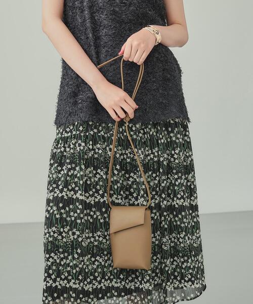 INDIVI（インディヴィ）の「フラップポシェット（ショルダーバッグ・レディース・グリーン/ブラック/ベージュ・00）」の2枚目の写真
