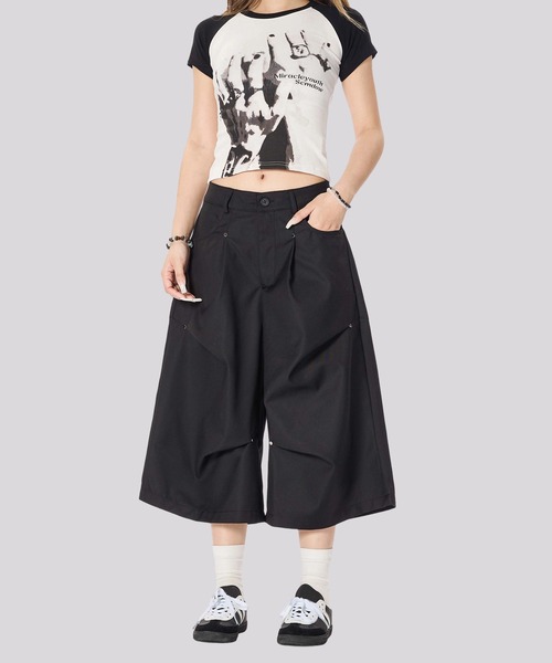 TOBEE(トゥビー)の「【TOBEE】タック スタッズ ワイドハーフスラックス(スラックス・メンズ・ブラック/グレー・MEDIUM/LARGE/X-LARGE)」の21枚目の写真