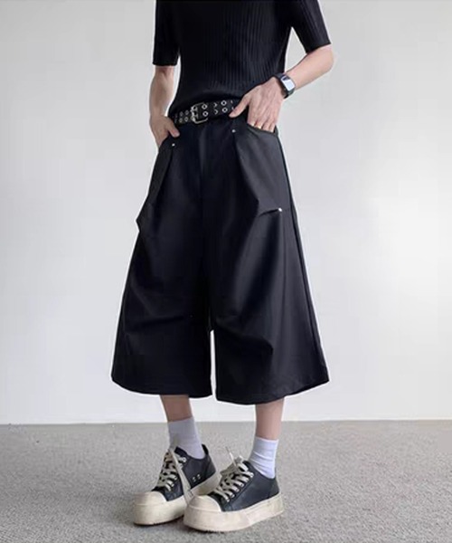 TOBEE(トゥビー)の「【TOBEE】タック スタッズ ワイドハーフスラックス(スラックス・メンズ・ブラック/グレー・MEDIUM/LARGE/X-LARGE)」の10枚目の写真