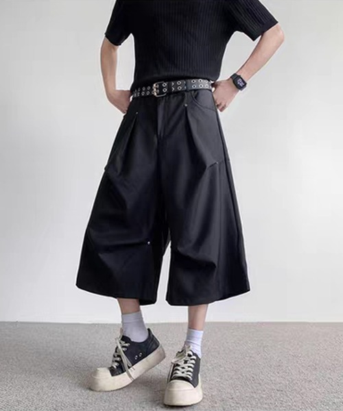 TOBEE(トゥビー)の「【TOBEE】タック スタッズ ワイドハーフスラックス(スラックス・メンズ・ブラック/グレー・MEDIUM/LARGE/X-LARGE)」の12枚目の写真