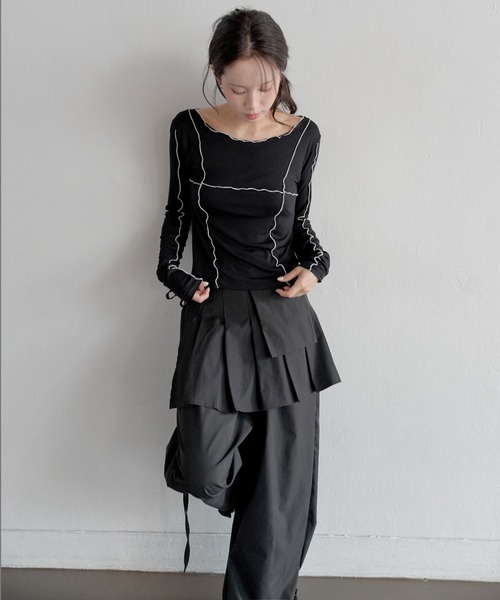 UNE MANSION(ユヌマンション)の「【UNE ORIGINAL】バイカラーメロウ加工フリルカットソー(Tシャツ/カットソー・レディース・ネイビー/ブラック/スカイブルー/グレー・FREE)」の8枚目の写真