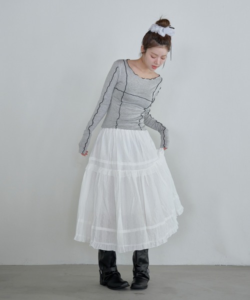 UNE MANSION(ユヌマンション)の「【UNE ORIGINAL】バイカラーメロウ加工フリルカットソー(Tシャツ/カットソー・レディース・ネイビー/ブラック/スカイブルー/グレー・FREE)」の9枚目の写真