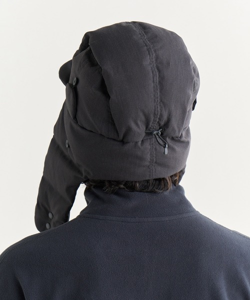 NANGA(ナンガ)の「HINOC RIPSTOP DOWN EAR FLAP CAP/ヒノックリップストップ ダウンイヤーフラップキャップ(キャップ・メンズ・ブラック/アーミー/ブルー系その他/ベージュ・FREE)」の6枚目の写真