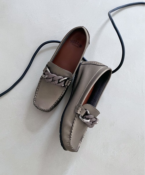 enchanted（エンチャンテッド）の「【柔らか・履きやすい】MELLOW チェーンモチーフモカシン（モカシン/デッキシューズ・レディース・ブラック/ライトブラック/ブロンズ・22/22.5/23/23.5/24/24.5/25）」の5枚目の写真