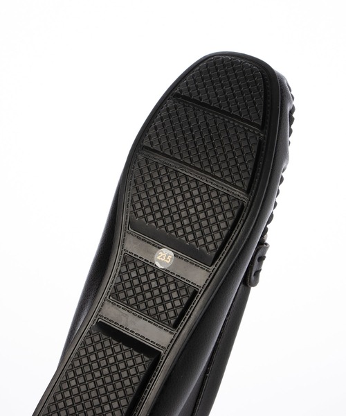 enchanted（エンチャンテッド）の「【柔らか・履きやすい】MELLOW チェーンモチーフモカシン（モカシン/デッキシューズ・レディース・ブラック/ライトブラック/ブロンズ・22/22.5/23/23.5/24/24.5/25）」の18枚目の写真