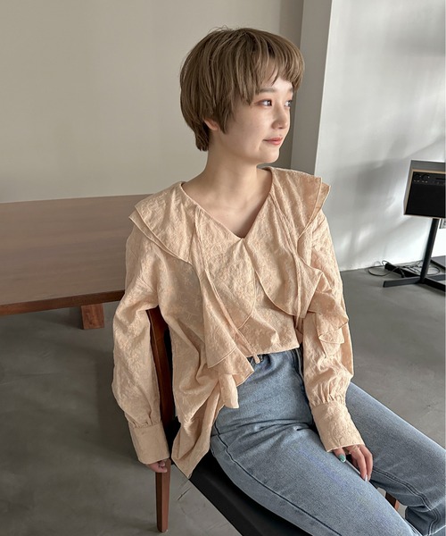 PILIT(ピリット)の「刺繍ラッフルブラウス(シャツ/ブラウス・レディース・ベージュ/オフホワイト・MEDIUM)」の21枚目の写真