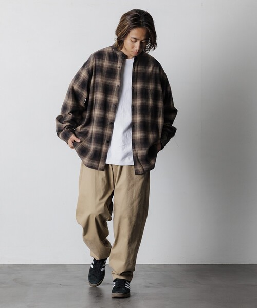 FREAK'S STORE(フリークスストア)の「限定展開 Relax Fit リラックスフィット オンブレチェック バンドカラー ネルシャツ(シャツ/ブラウス・メンズ・ブラック/ホワイト/ブルー/ブラウン・LARGE/MEDIUM/SMALL)」の16枚目の写真