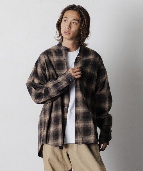 FREAK'S STORE(フリークスストア)の「限定展開 Relax Fit リラックスフィット オンブレチェック バンドカラー ネルシャツ(シャツ/ブラウス・メンズ・ブラック/ホワイト/ブルー/ブラウン・LARGE/MEDIUM/SMALL)」の17枚目の写真