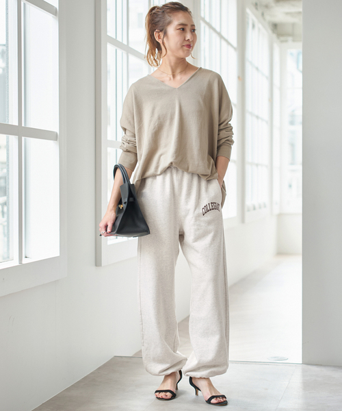 Spick & Span（スピックアンドスパン）の「2WAYロゴスウェットパンツ（スウェットパンツ・レディース・ライトグレー/アイボリー・36/38）」の5枚目の写真