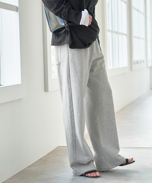 Spick & Span（スピックアンドスパン）の「2WAYロゴスウェットパンツ（スウェットパンツ・レディース・ライトグレー/アイボリー・36/38）」の12枚目の写真