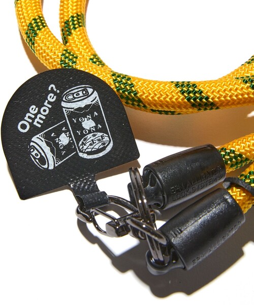 FREAK'S STORE（フリークスストア）の「YONAYONA ALE × YOSEMITE STRAP/よなよなエール × ヨセミテストラップ YONAYONA ALE MOBILESTRAP（スマホグッズ・メンズ・ブラック/イエロー・ONE SIZE）」の13枚目の写真