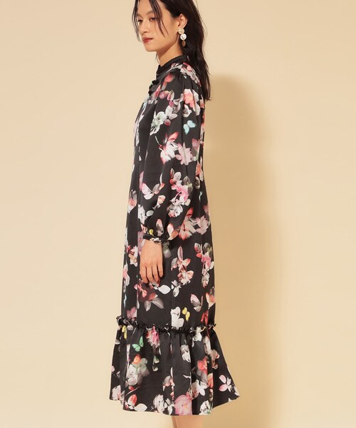 Sunauna（スーナウーナ）の「【COLLECTION LINE】チャイナ花柄ワンピース（ワンピース・レディース・ブラック系/ベージュ系その他4・38/40）」の16枚目の写真