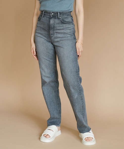 AMERICAN RAG CIE（アメリカンラグシー）の「YANUK ボーイズストレート"LEA"（デニムパンツ・レディース・サックスブルー/グレー・23/25/24）」の12枚目の写真