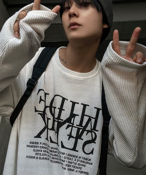COSYHARU(コシハル)の「ドープレタリングニット長袖Tシャツ(Tシャツ/カットソー・メンズ・ブラック/アイボリー・FREE)」の6枚目の写真