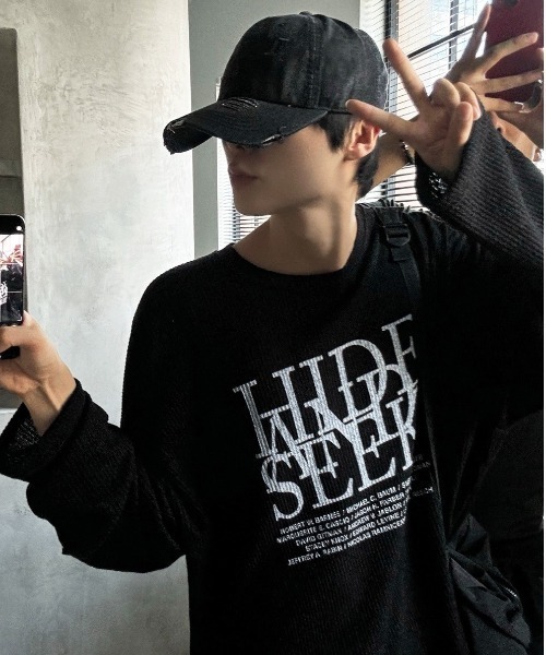 COSYHARU(コシハル)の「ドープレタリングニット長袖Tシャツ(Tシャツ/カットソー・メンズ・ブラック/アイボリー・FREE)」の14枚目の写真