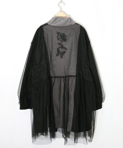 ScoLar（スカラー）の「ScoLar(スカラー) 花蝶刺繍チュール重ねロングブルゾン（ブルゾン・レディース・ブラック/カーキ・MEDIUM）」の17枚目の写真