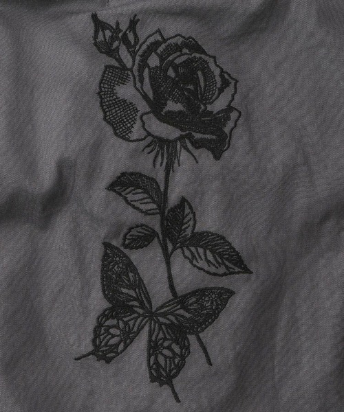 ScoLar（スカラー）の「ScoLar(スカラー) 花蝶刺繍チュール重ねロングブルゾン（ブルゾン・レディース・ブラック/カーキ・MEDIUM）」の8枚目の写真