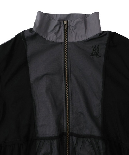 ScoLar（スカラー）の「ScoLar(スカラー) 花蝶刺繍チュール重ねロングブルゾン（ブルゾン・レディース・ブラック/カーキ・MEDIUM）」の9枚目の写真