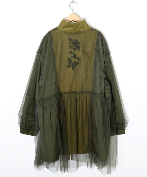 ScoLar（スカラー）の「ScoLar(スカラー) 花蝶刺繍チュール重ねロングブルゾン（ブルゾン・レディース・ブラック/カーキ・MEDIUM）」の21枚目の写真