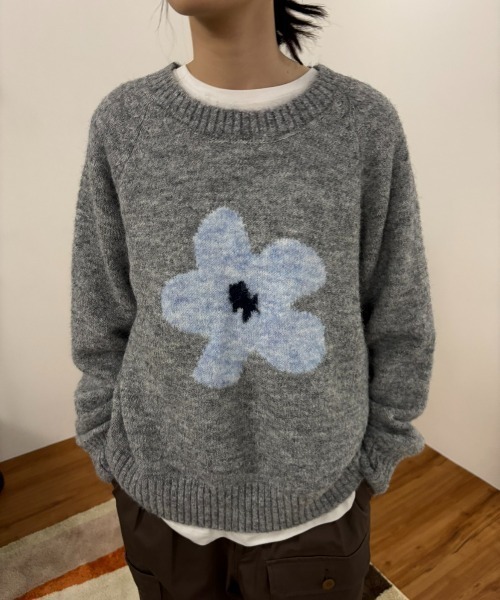 MERLOT（メルロー）の「フラワーモチーフニット（ニット/セーター