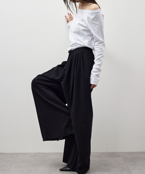 HANNE(アン)の「ローウエストタックワイドパンツ(スラックス・レディース・ブラック/ネイビー・MEDIUM/SMALL)」の17枚目の写真