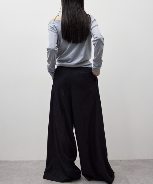HANNE(アン)の「ローウエストタックワイドパンツ(スラックス・レディース・ブラック/ネイビー・MEDIUM/SMALL)」の6枚目の写真