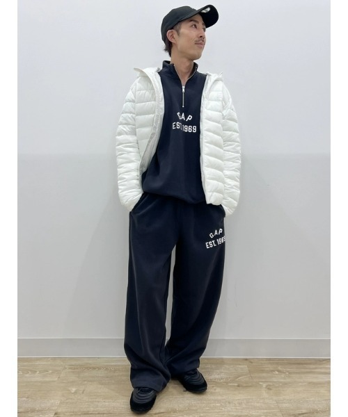 GAP（ギャップ）の「フード付き パファージャケット（ダウンジャケット/コート・メンズ・ブラック/ホワイト・M/L/S/XS/XL）」の5枚目の写真