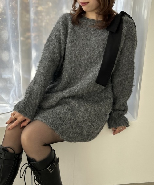 31 Sons de mode(トランテアン ソン ドゥ モード)の「2025秋冬新作 肩リボン ふわもこ ニット(ニット/セーター・レディース・グレー/ピンク/アイボリー・フリ-)」の2枚目の写真