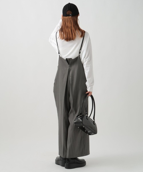 BAYFLOW（ベイフロー）の「[丈の長さ調節可能]ストライプサロペット（サロペット/オーバーオール・レディース・チャコール/ブラウン・FREE）」の17枚目の写真