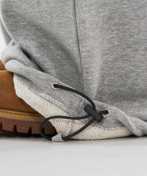 WISH FOR EVER（ウィッシュフォーエバー）の「STUDS DESIGN CURVE SWEAT PANTS / スタッズデザインカーブスウェットパンツ（その他パンツ・メンズ・グレー/ブラック・LARGE/SMALL/MEDIUM）」の19枚目の写真