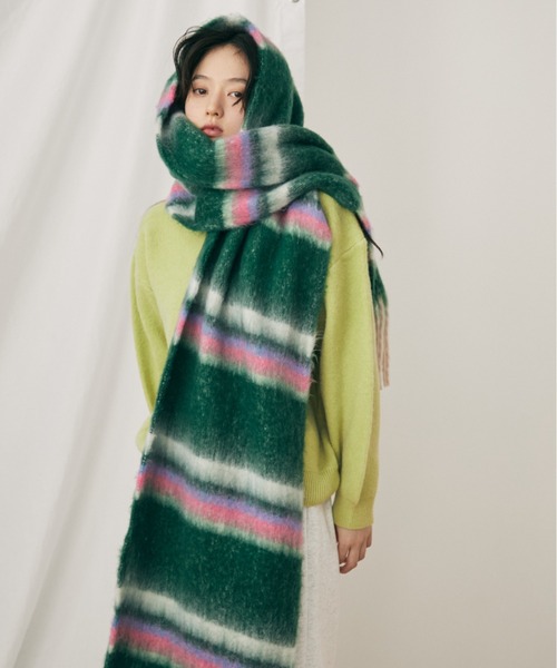 MERLOT（メルロー）の「ボリュームボーダーマフラー（マフラー・レディース・ピンク/グリーン/ブラウン・FREE）」の4枚目の写真
