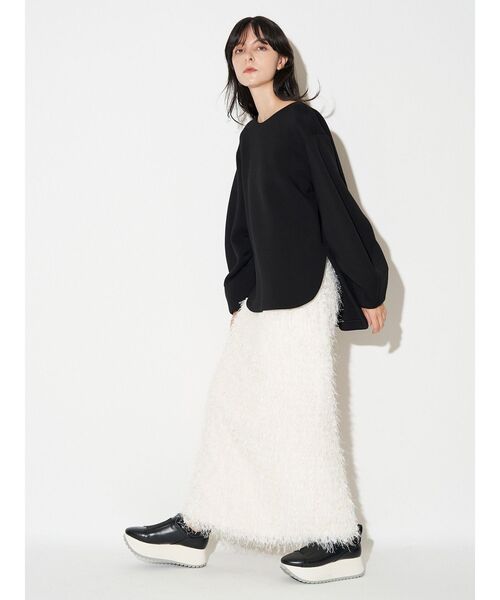 ELENDEEK（エレンディーク）の「カーブスリーブカットソー（Tシャツ/カットソー・レディース・ブラック/ライトブルー/オフホワイト・FREE）」の13枚目の写真