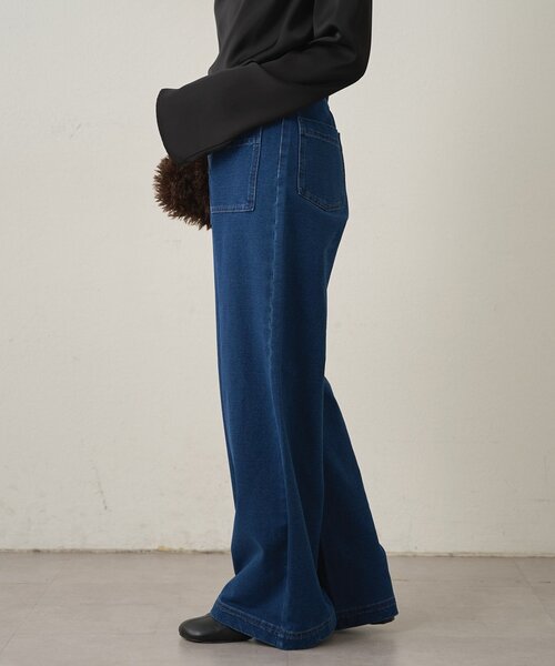 Omekashi（オメカシ）の「スウェットデニムフレアパンツ（デニムパンツ・レディース・ネイビー/チャコールグレー・38/36）」の11枚目の写真