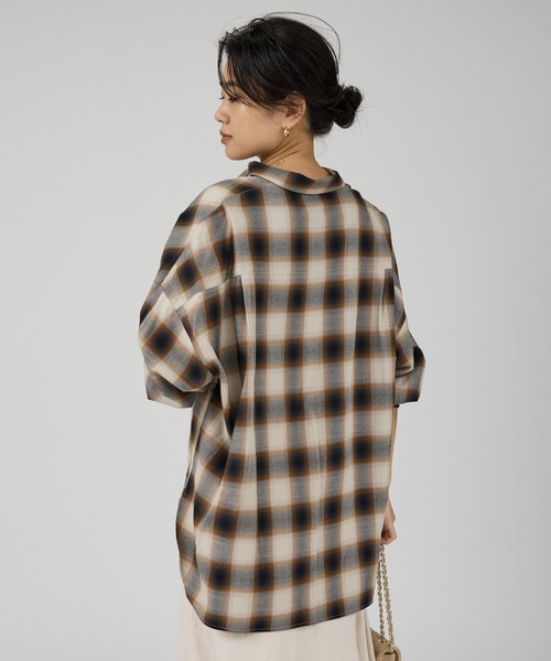 Rouge vif（ルージュヴィフ）の「オンブレーチェックオーバーシャツ（シャツ/ブラウス・レディース・グレー/ブラウン・フリー）」の5枚目の写真