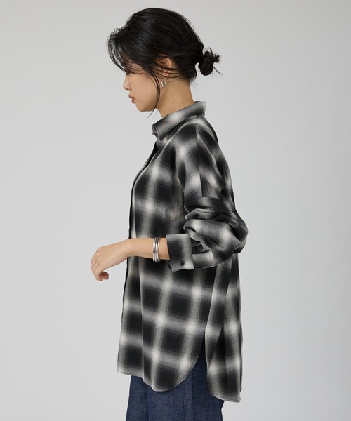 Rouge vif（ルージュヴィフ）の「オンブレーチェックオーバーシャツ（シャツ/ブラウス・レディース・グレー/ブラウン・フリー）」の7枚目の写真