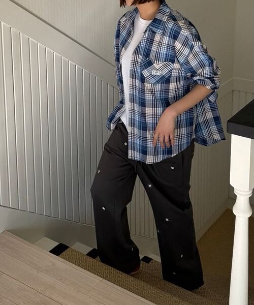 RONRON(ロンロン)の「CHECK STITCH HEART POCKET OVER FIT SHIRT BLUE(シャツ/ブラウス・レディース・その他・FREE)」の6枚目の写真
