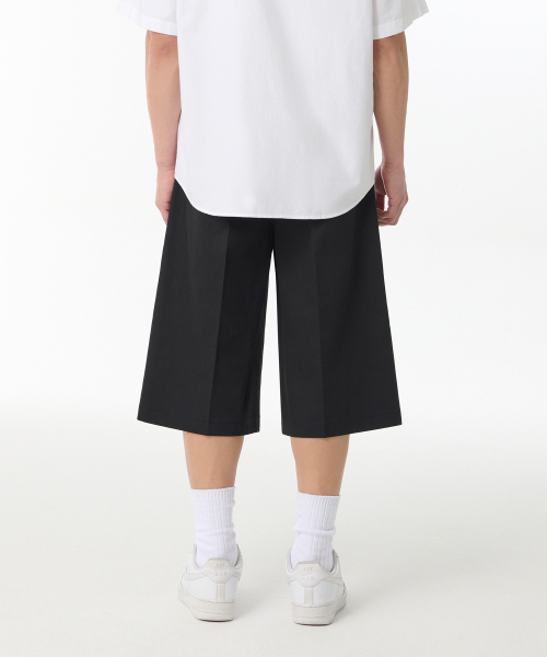 MUSINSA STANDARD（ムシンサスタンダード）の「ヘビーウェイトCPワンタックロングバミューダパンツ[ブラック]（その他パンツ・メンズ・その他・38/36/34/32/30/31/33/26/27/28/29）」の2枚目の写真
