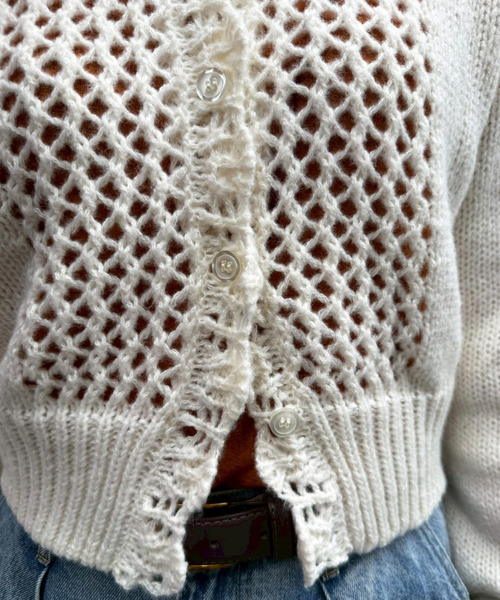 DOUBLE NAME（ダブルネーム）の「透かし編みフラワーモチーフニットカーデ（カーディガン/ボレロ・レディース・オフホワイト/グレー・FREE）」の9枚目の写真