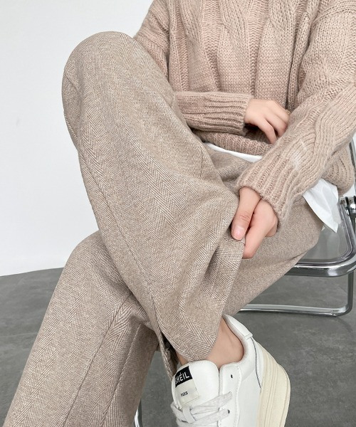 HANDO(ハンド)の「ヘリンボーン柄ワイドリラックスパンツ(スウェットパンツ・レディース・アイボリー/ベージュ/チャコール・S/M/L/XL/XXL)」の3枚目の写真