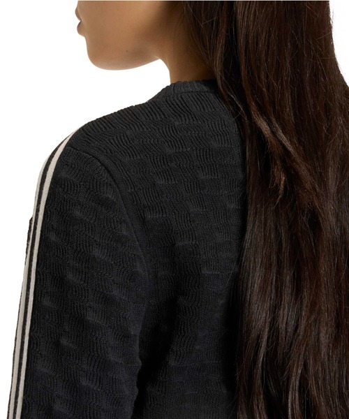 adidas(アディダス)の「adidas SLIM SOLID SPIKE KNIT SWEATSHIRT / アディダス スリム ソリッド スパイク ニット スウェットシャツ(ニット/セーター・レディース・ブラック・S/M/L)」の8枚目の写真