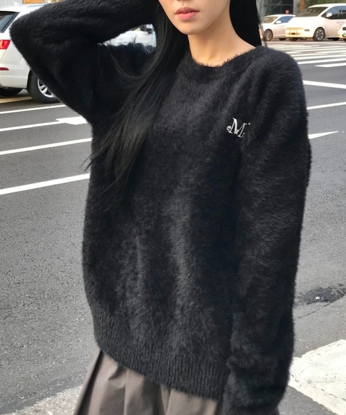 MUCENT(ムセント)の「【日本未発売/WEB限定】MUCENT(ムセント)/アンゴラ オーバーサイズ シャギー ニット/NEUSS ANGORA LOOSE-FIT KNIT(ニット/セーター・レディース・アイボリー/ブラック/チャコールグレー・FREE)」の2枚目の写真