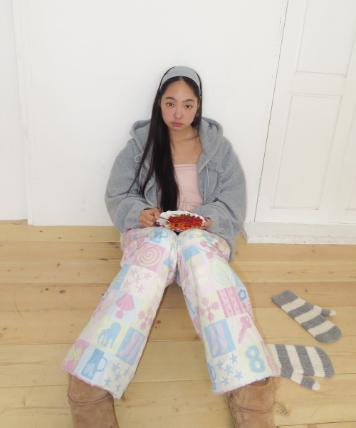 FUN FROM FUN(ファンフロムファン)の「Granny Padding Pants, Multi(スウェットパンツ・レディース・その他・OS)」の4枚目の写真