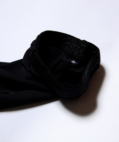 VIRGOwearworks(ヴァルゴウェアワークス)の「VGW ARM COVER2 METAL(アームカバー・メンズ・ホワイト/ブラック・MEDIUM/LARGE)」の8枚目の写真