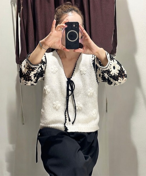 セール】フラワー刺繍ニットベスト (comochi select) / Vネック