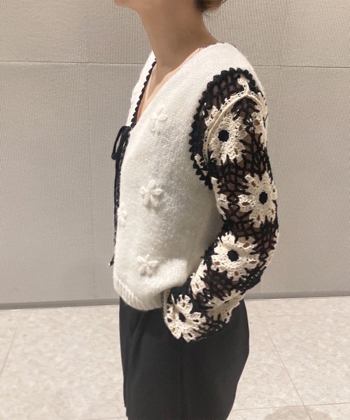 フラワー刺繍ニットベスト (comochi select) / Vネック レディース