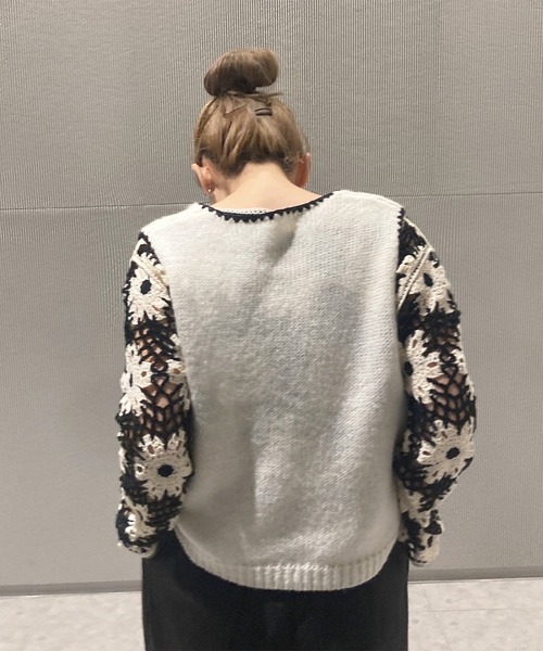 セール】フラワー刺繍ニットベスト (comochi select) / Vネック