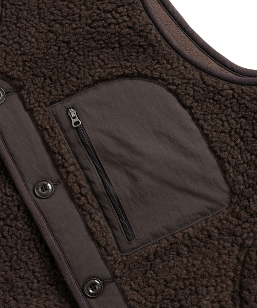 WILD BRICKS(ワイルドブリックス)の「W24 FLEECE VEST (dark brown)(ベスト・メンズ・その他・MEDIUM/LARGE/X-LARGE)」の5枚目の写真